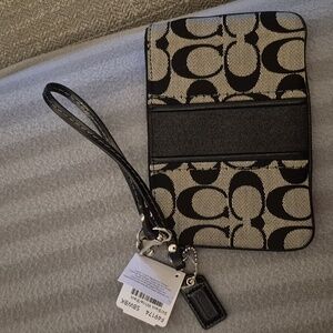 Coach Black and Cream Signature Wristlet